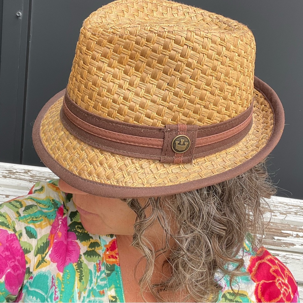 Goorin Bros ‘straw’ paper hat size medium